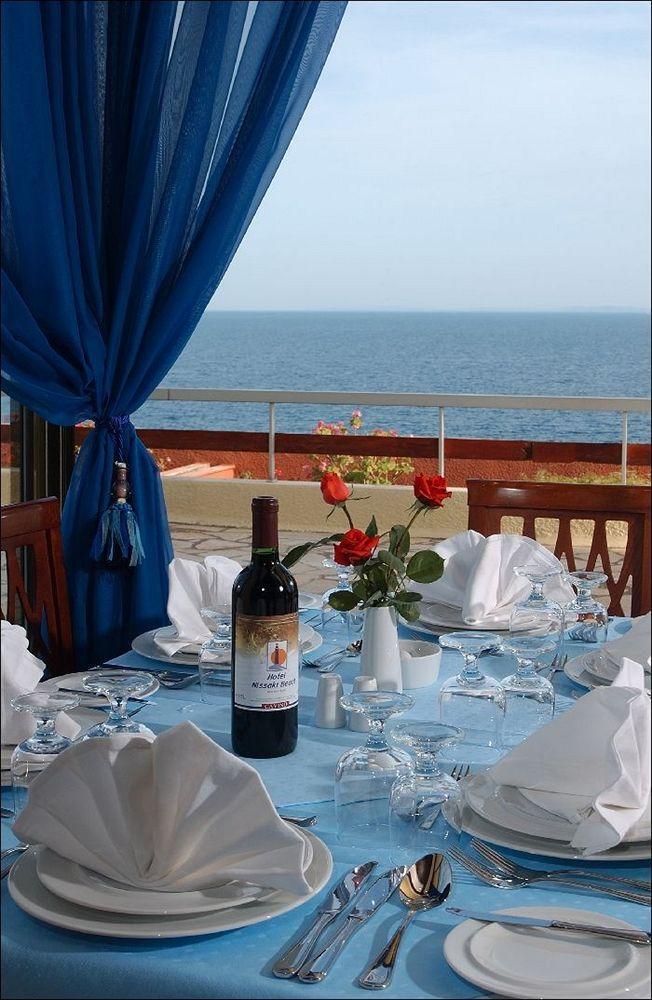 Hotel Nissaki Beach Nisaki  ร้านอาหาร รูปภาพ