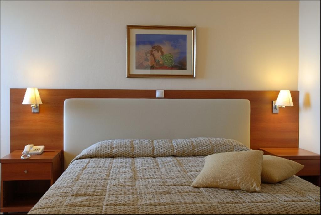 Hotel Nissaki Beach Nisaki  ห้อง รูปภาพ